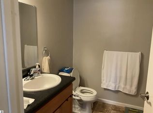 301 N Lake St UNIT 206, Cadillac, MI 49601