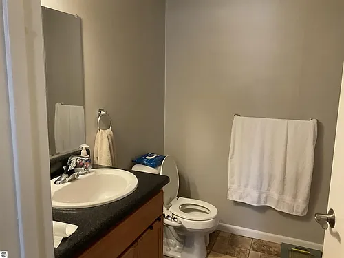 301 N Lake St #206 Photo 1