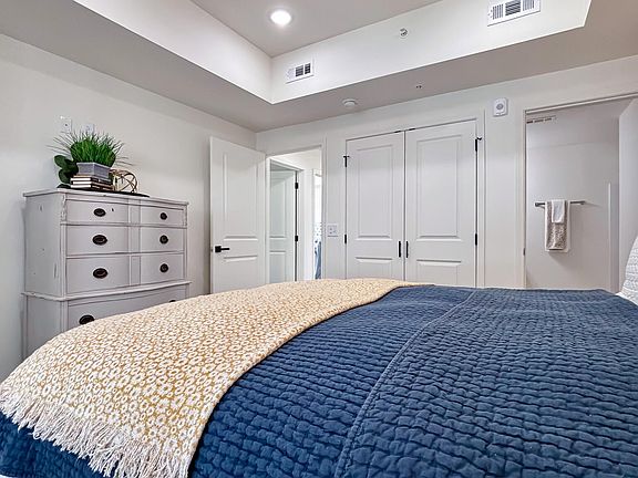 5th image of 129 Sugarfoot Way #400
