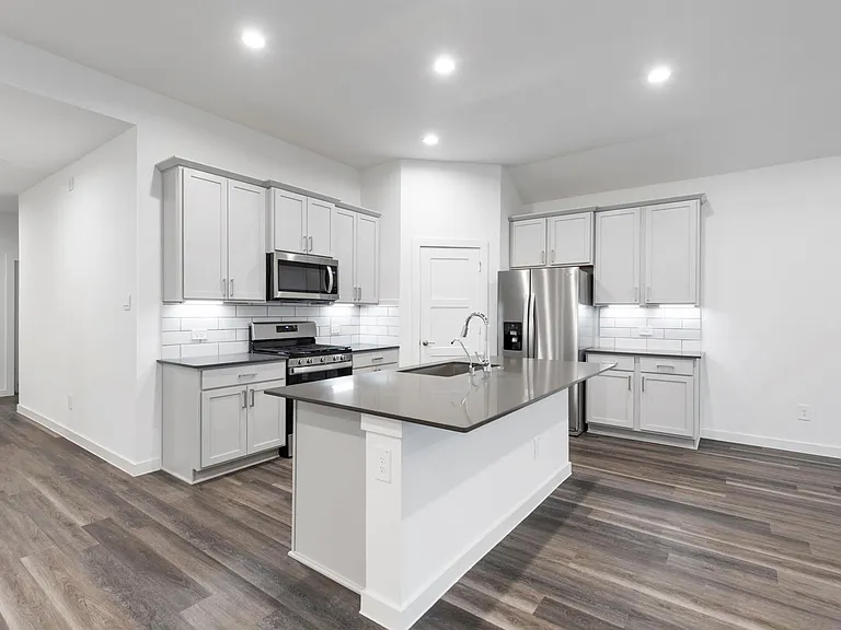 1589 Oakdale Crest Rd — Photo 9