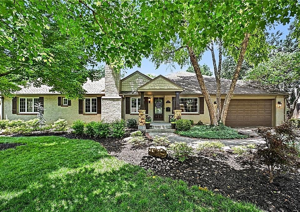 1st image of 6134 Howe Dr