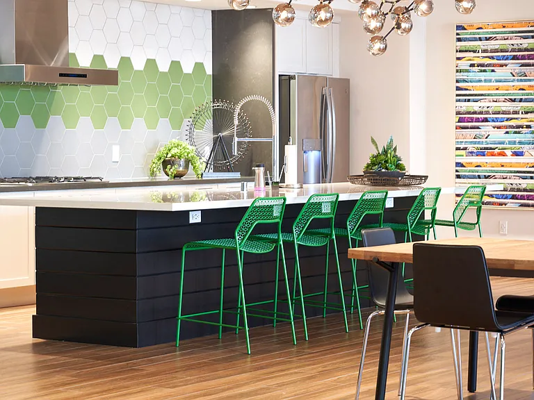 The Promenade Rio Vista Apartments — Photo 21
