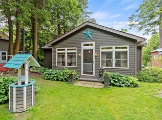 21 E Catfish Dr, Oswego, NY 13126