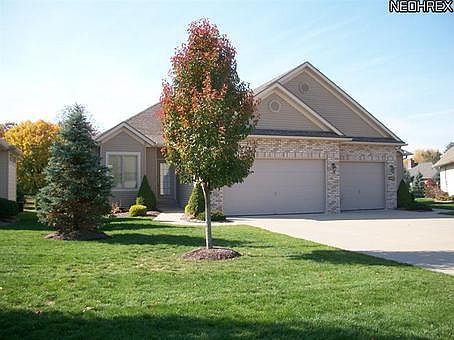 1st image of Meadowbrook Dr