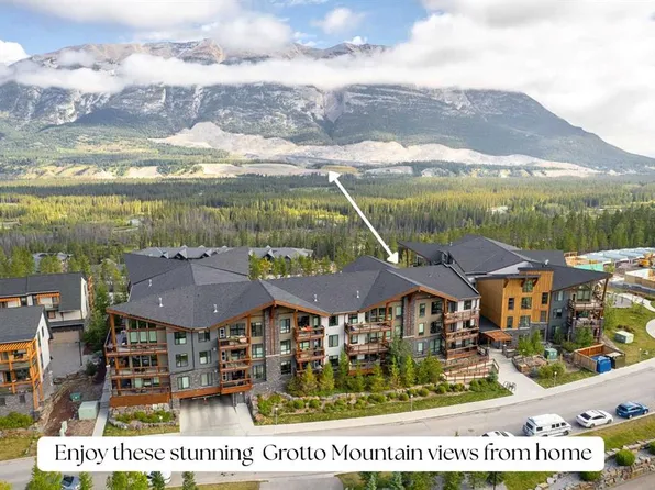 106 SW Stewart Creek Rise #114, Canmore, AB T1W 0N3