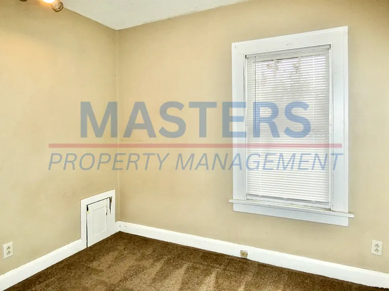 1133 Parkside Blvd — Photo 10