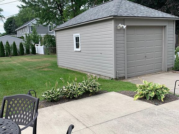 One Car Garage