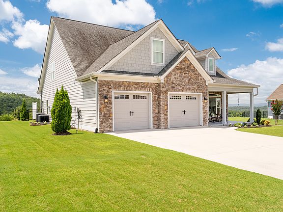 5th image of 124 Tuscany Village Dr