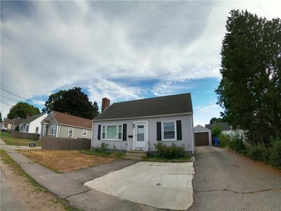 76 Cottage St, Cranston, RI, 02910