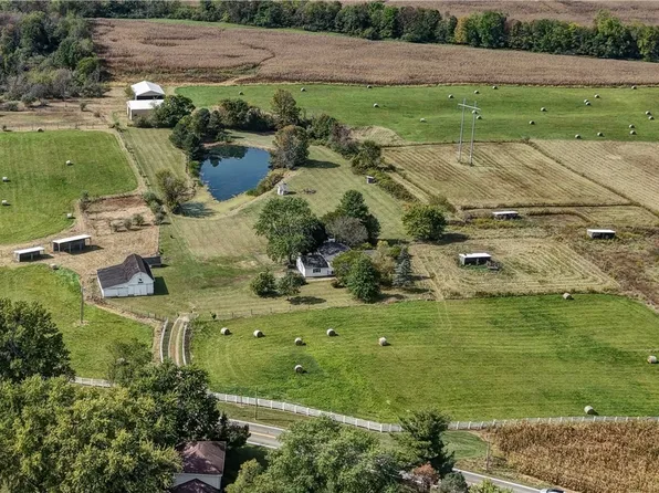 7509 Granville Rd, Mount Vernon, OH 43050