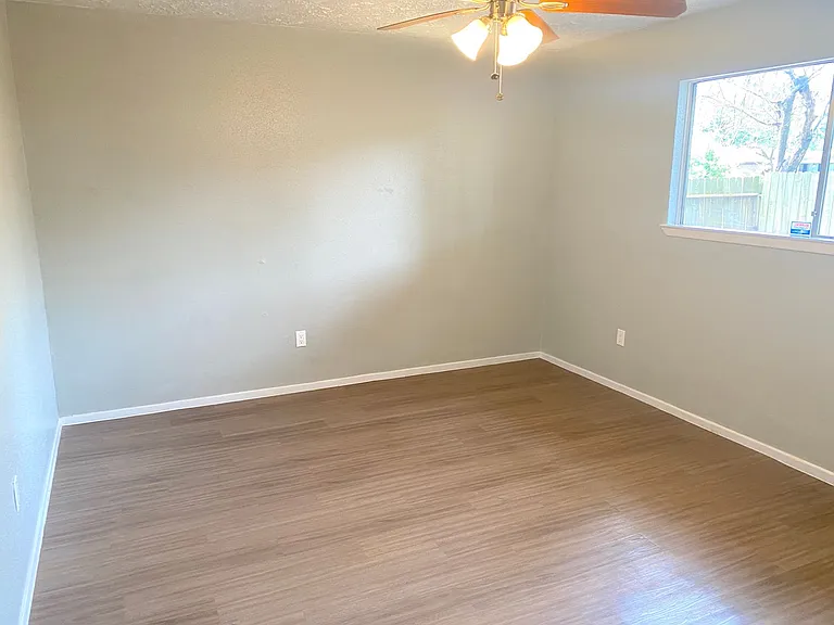 16222 Summer Dew Ln — Photo 17