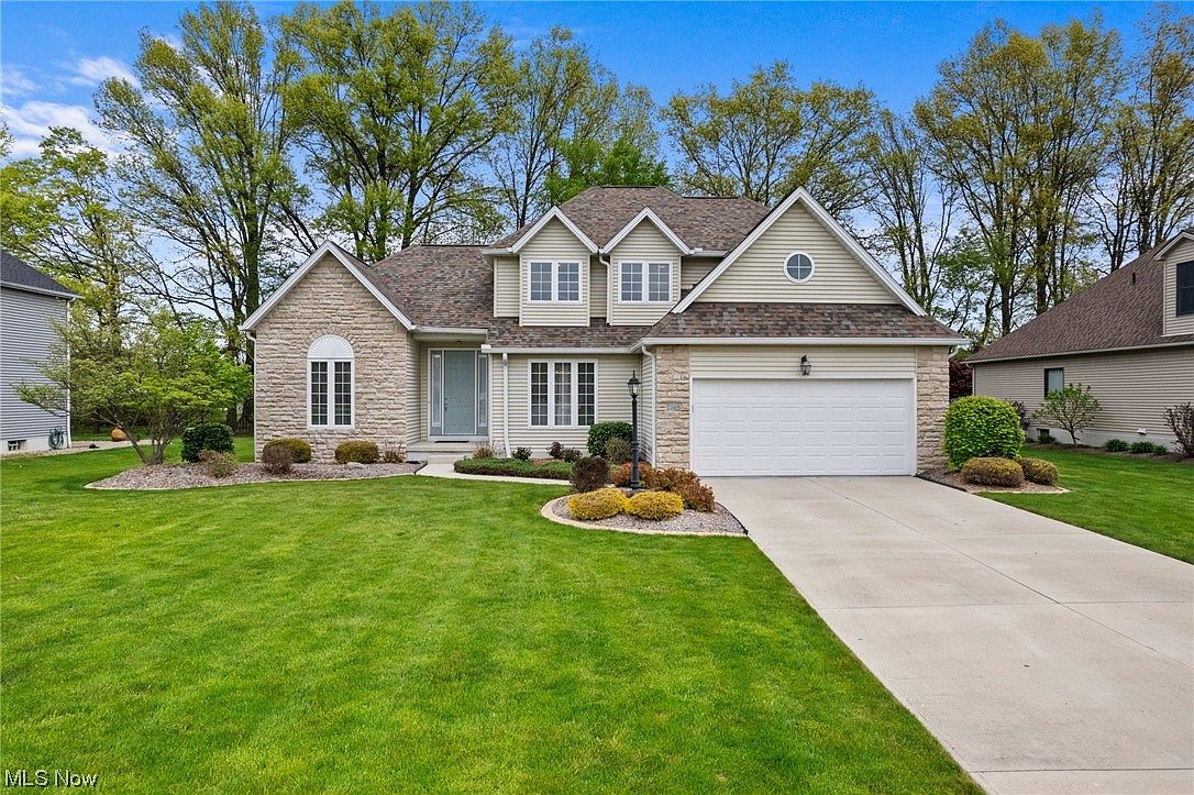 1049 Glendalough Ave, Grafton, OH 44044 | Zillow