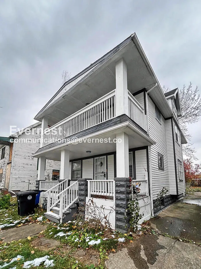 Building Photo - 2932 E 118th St #1