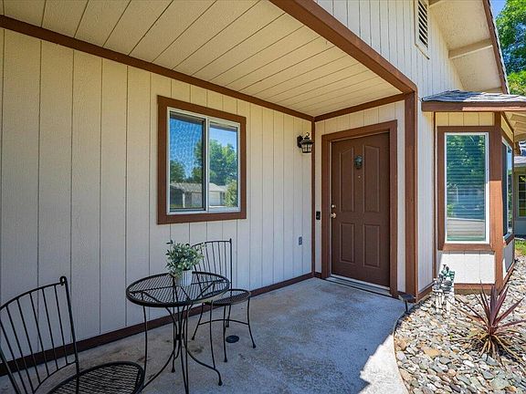 4th image of 2720 Sandstone Dr