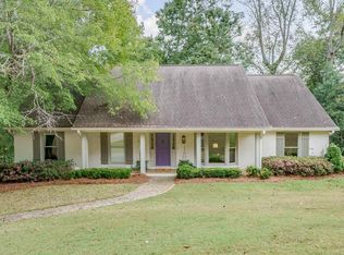 3625 Westchester Cir, Mountain Brook, AL 35223