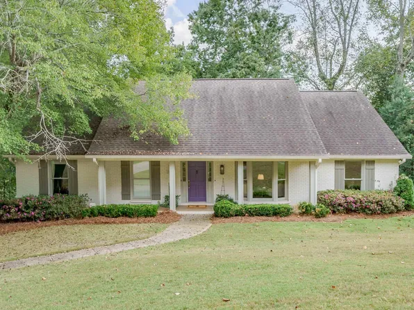 3625 Westchester Cir, Mountain Brook, AL 35223