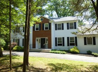 51 Village Way, Branchburg, NJ 08876