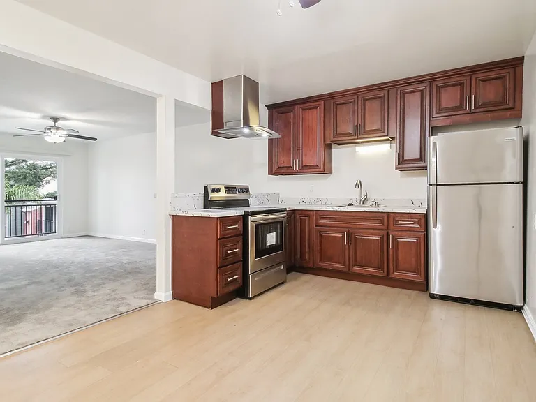 Hayward Summit Apartments, LLC — Photo 14