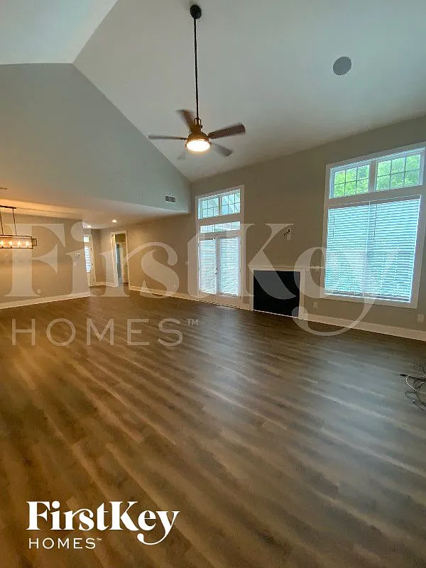 Building Photo - 3 Grier Ln