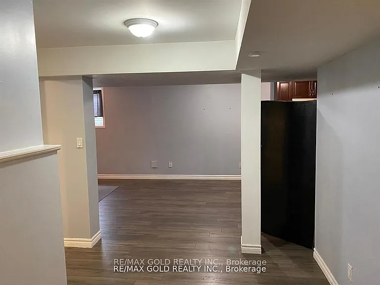 27 Middlecote Dr #BASEMENT — Photo 22