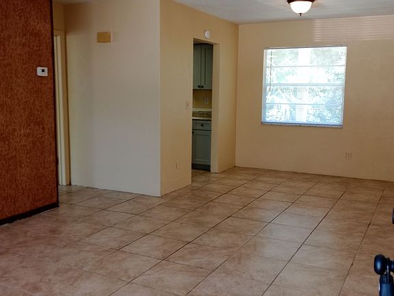 2nd image of 1217 Kennedy Rd APT 58