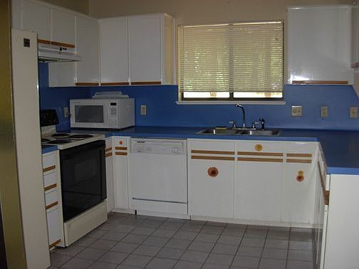 3rd image of 123 Pukoo Dr