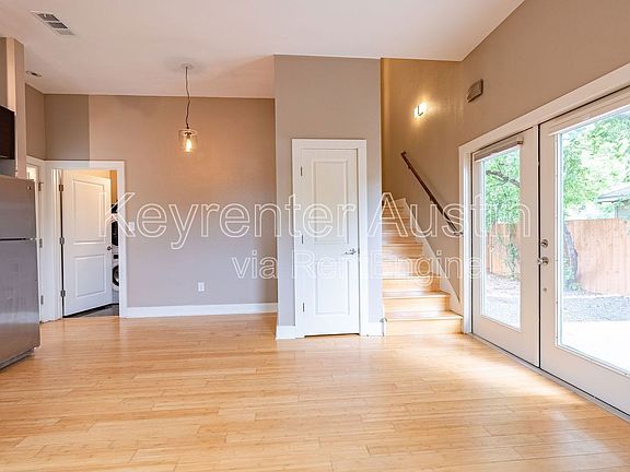 5th image of 1906 New York Ave #B