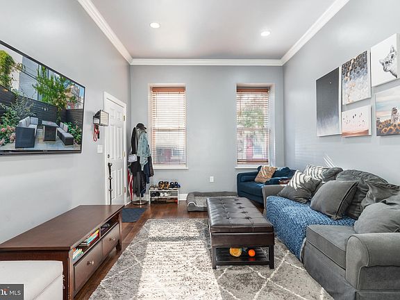 3rd image of 1215 N Randolph St #1