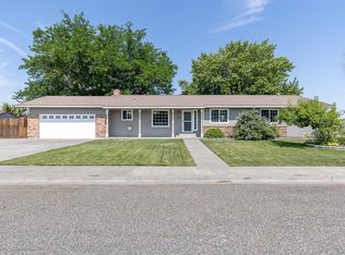 1877 Birch Ave, Richland, WA 99354