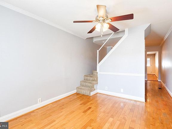 2nd image of 1442 Andre St