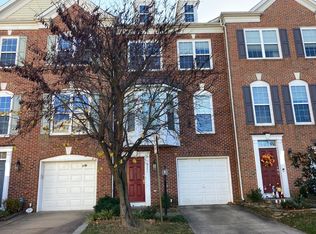 8257 Singleleaf Ln, Lorton, VA 22079