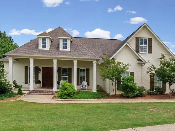 608 Centerpointe Cv, Oxford, MS 38655