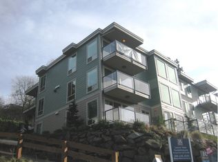 2233 77th Ave SE #A202, Mercer Island, WA 98040