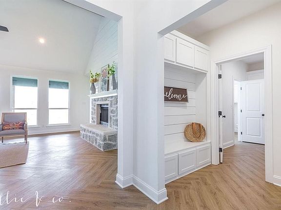 4th image of 3317 Double Eagle Ln