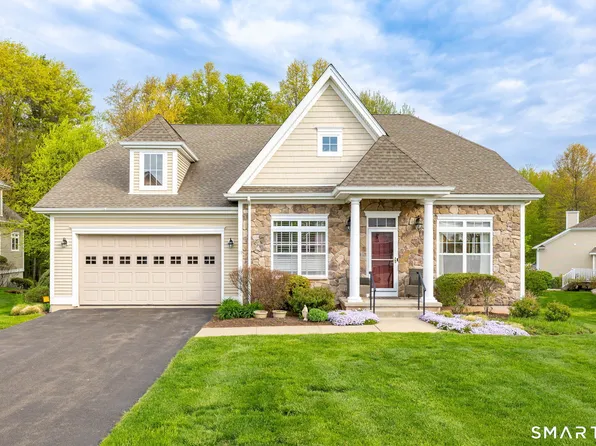 19 Cherry Hills Circle #19, Bloomfield, CT 06002
