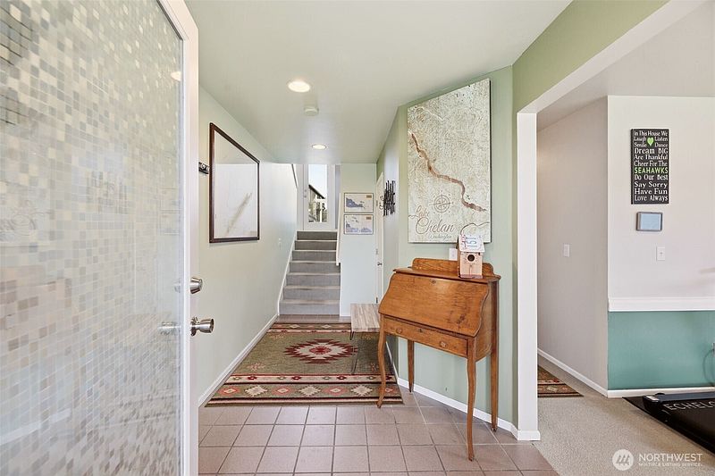 4th image of 207 Manson View Drive