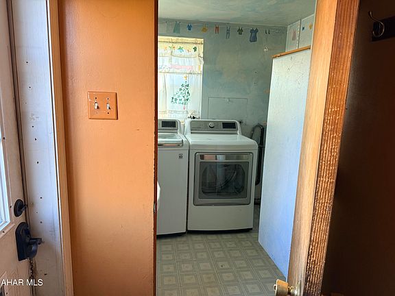 3rd image of 100 Truman St