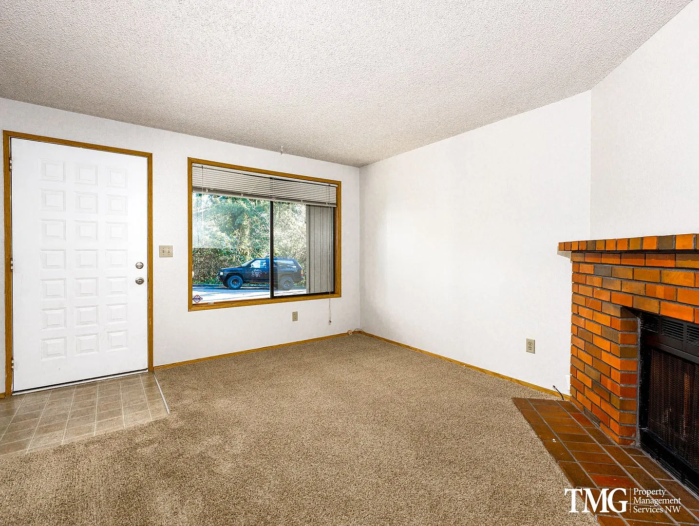 Forest Canyon Village Apartments — Photo 3