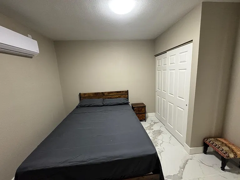 Queen comfy bed