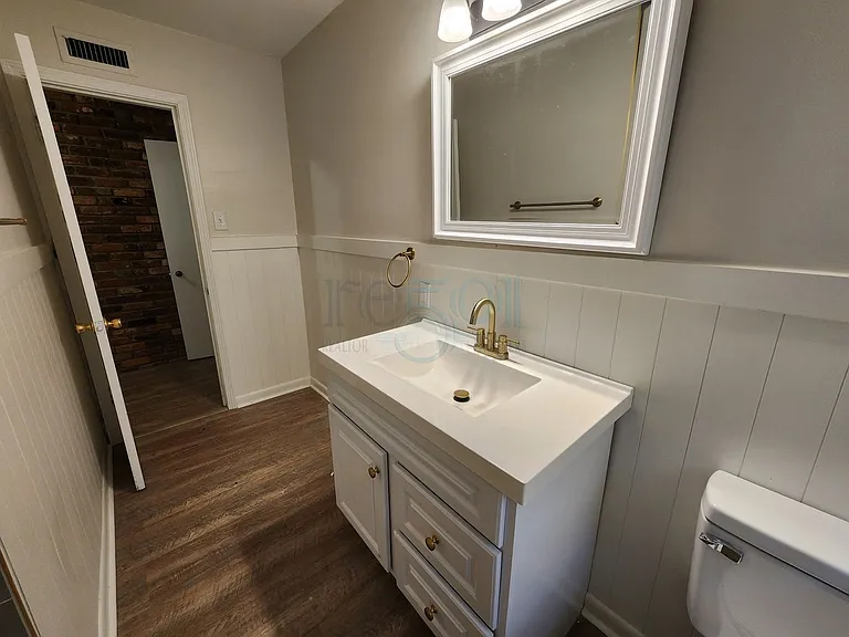 7520 W Markham St — Photo 15