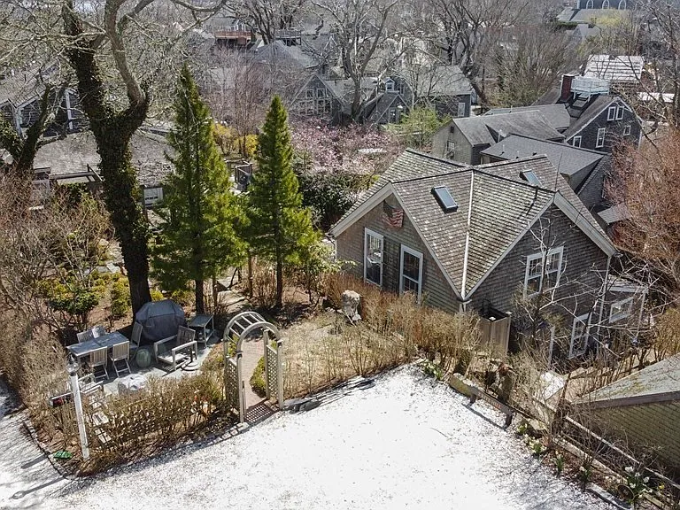 2 Kite Hill Ln — Photo 13