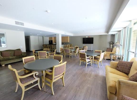 4th image of 130 E San Fernando St APT 402