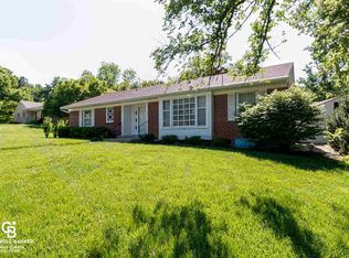 106 N Bunker Hill Dr, Junction City, KS 66441