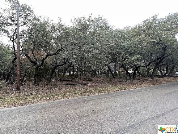 4th image of Canyon Oaks Dr