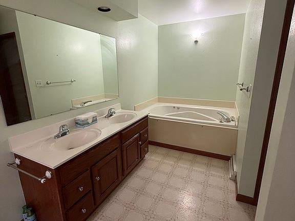 3rd image of 12343 Secor Rd