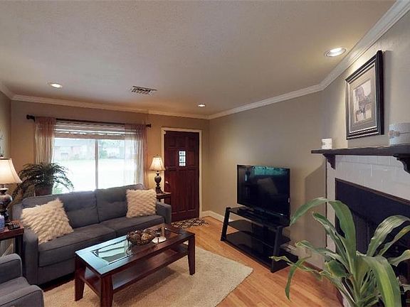 4th image of 739 James Dr