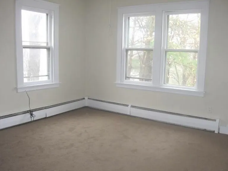 14 Wood Ct #2S — Photo 3