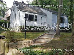23 Walnut Ave, Setauket, NY 11733