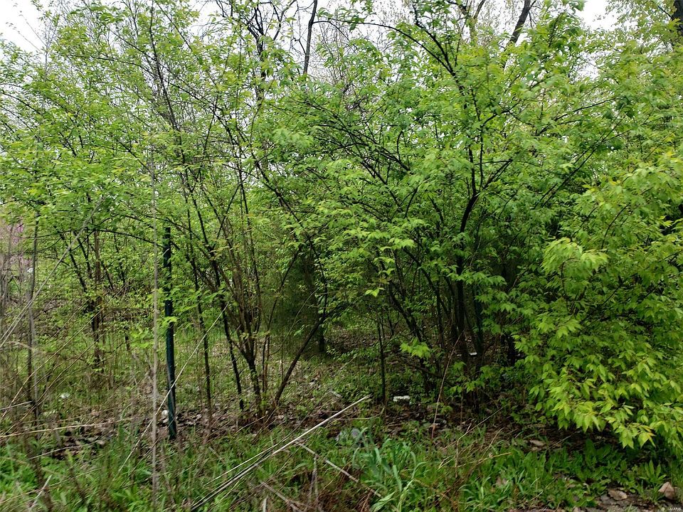 1st image of 4000 Crest Dr