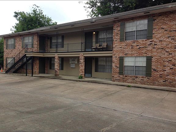 2nd image of 100 Gates Dr APT 12